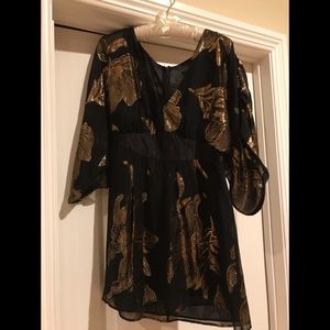 Gorgeous Black and Gold Tunic with Zip Back Size 8